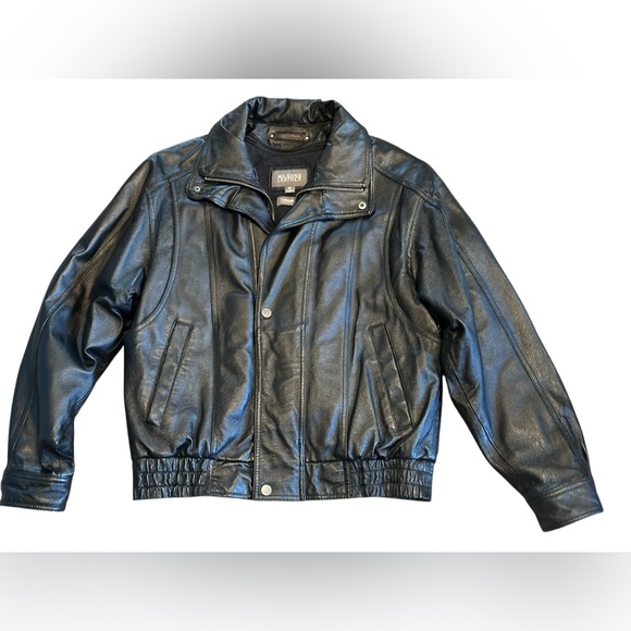 Wilsons Leather Black Bomber Jacket Men's
Medium Thinsulate Insulation RN 69426 - Picture 2 of 15